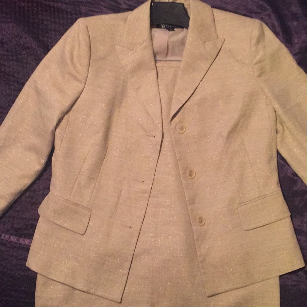 Kasper Suit Gold Size 12.